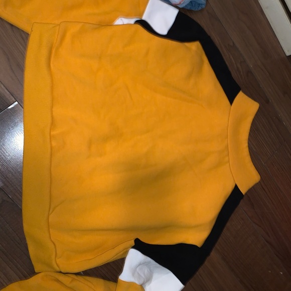 yellow half zip sweater - Picture 4 of 5